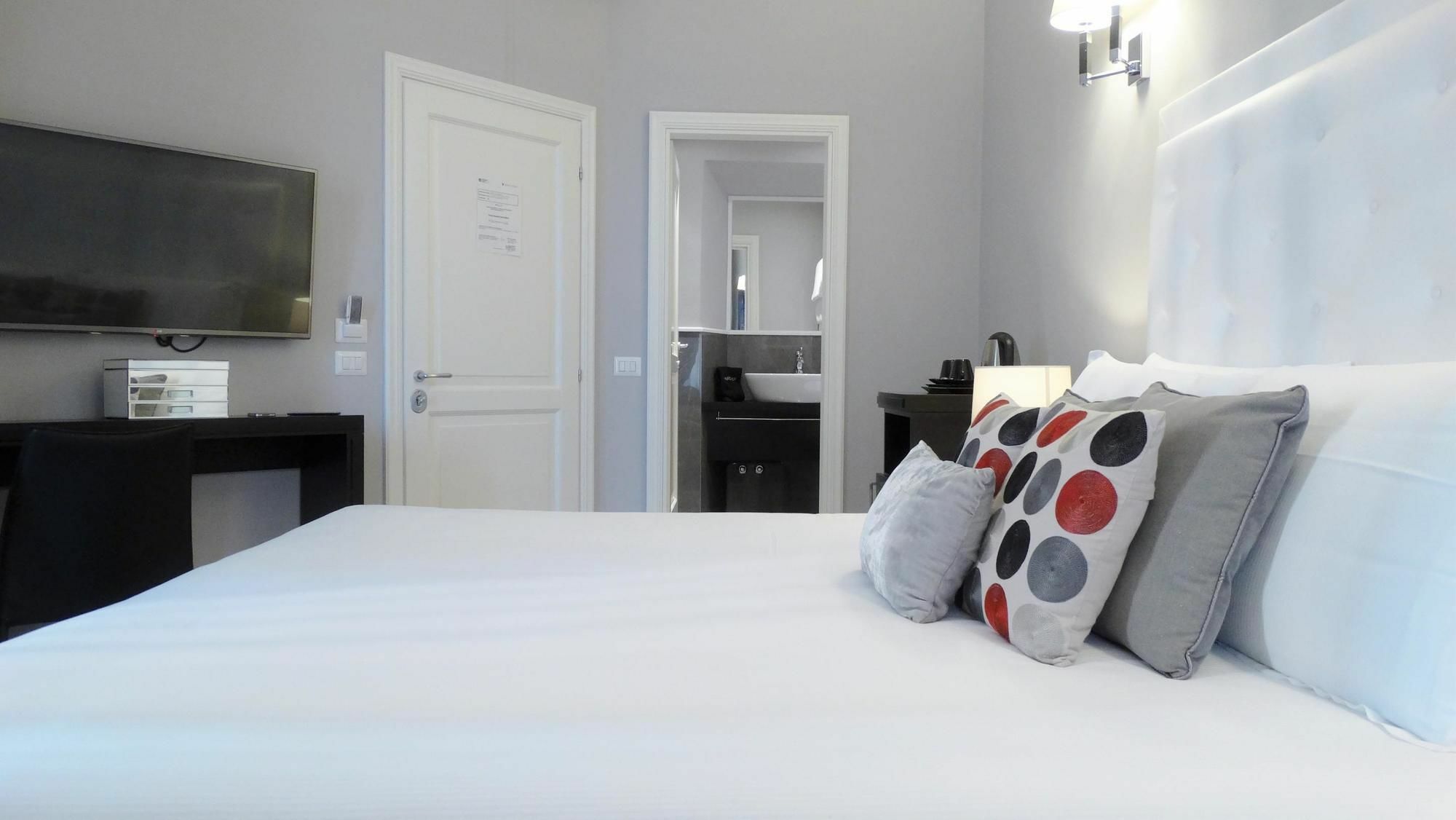 Sistina Twentythree Luxury Rooms Рим Екстер'єр фото
